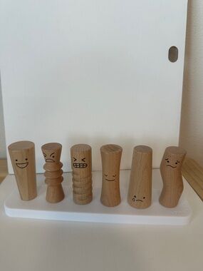 Wooden Emotion Peg Toy Set - Natural Wood